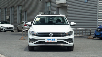 VW Bora Zhixing Pro 200TSI DSG
