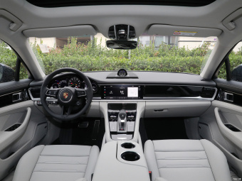Porsche Panamera 4 E-Hybrid Executive