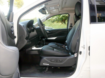 Nissan Terra Ultimate 2.5L XV AT 4WD