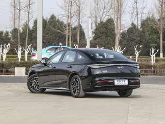 BYD Seal DM-i Elite 121KM