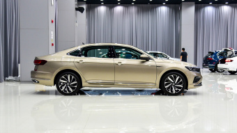 VW Passat Ultimate 380TSI