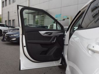 Chevrolet Blazer Xing 650T 7 Seat