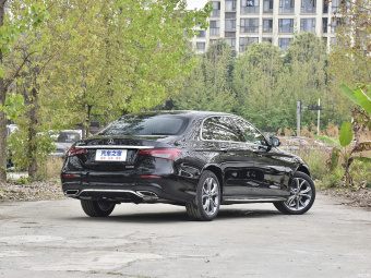 Mercedes-Benz E-Class 300 L Sports Luxury