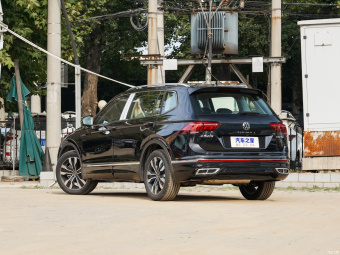 VW Tiguan L R-Line Premium 330TSI