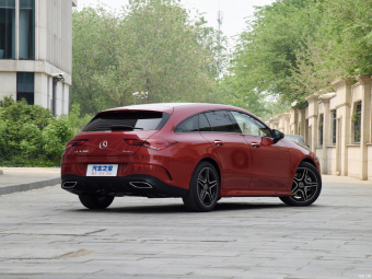 Mercedes-Benz CLA-Class 260 4MATIC Shooting Brake