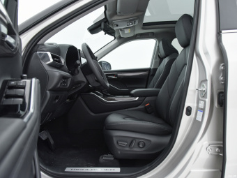 Toyota Highlander Hybrid Extreme 7 Seats 2.5L 4WD