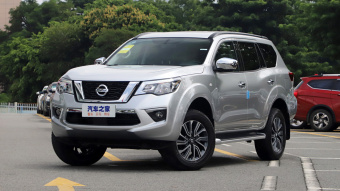 Nissan Terra Leading 2.5L XL MT 2WD