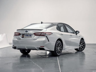Toyota Camry Hybrid Fengshang 2.5HS