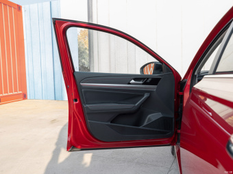 VW Lavida Star Man Yi 280TSI DSG