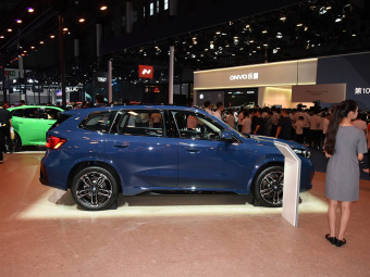 BMW iX1 2025 xDrive30L M Sport Night Edition