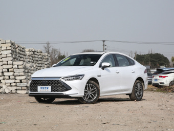 BYD Qin Plus DM-i Excellence 120КМ