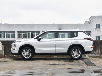 Mitsubishi Outlander Excellence 1.5T CVT
