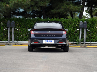 Hyundai Sonata Leading GL 270TGDi DCT
