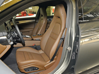 Porsche Panamera Platinum Edition