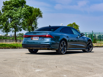 Audi A7L Advance Edition 1 55 TFSI Quattro
