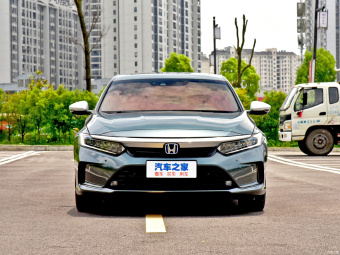 Honda Inspire Sport Hybrid Pure Cross 2.0L