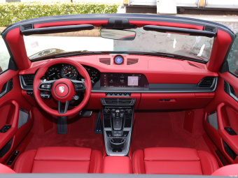 Porsche 911 Carrera Cabriolet