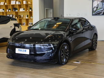 Zeekr 007 2025 AWD Intelligent Driving Edition 75kWh