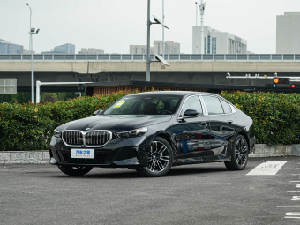 BMW 5 Series 2026 530Li Leading M Sport