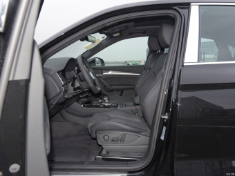 Audi Q5L Sportback Luxury 40 TFSI