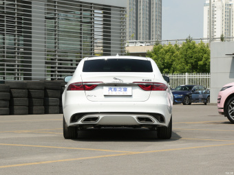 Jaguar XFL Elite Sport P250