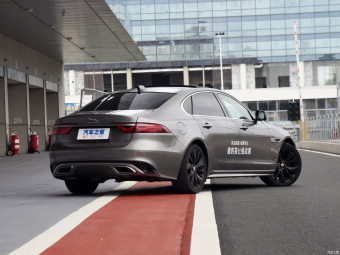 Jaguar XFL Flagship Sport AWD P300