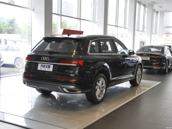 Audi Q7 Dynamic 45 TFSI Quattro