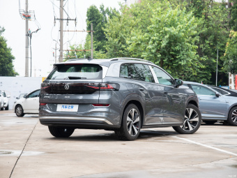 VW ID.6 X Pure+