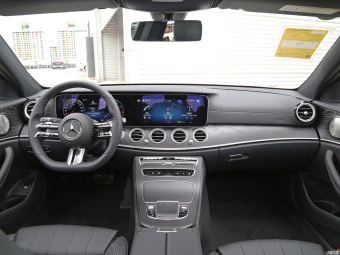 Mercedes-Benz E-Class 300 Limousine Fashion Dynamic