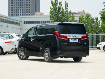 Toyota Alphard Hybrid Premium 2.5L