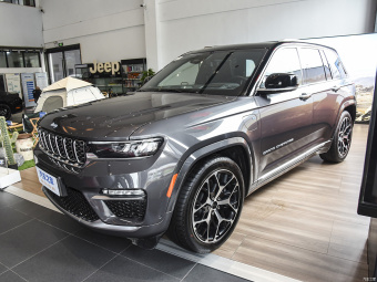 Jeep Grand Cherokee Summit 4xe