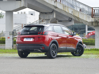 Peugeot 4008 Night Edition 400THP