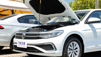 VW Bora Smooth 200TSI MT
