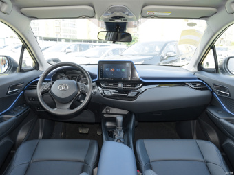 Toyota C-HR Leading 2.0L