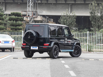 Mercedes-Benz G-Class 500