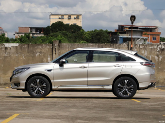 Honda UR-V Exclusive AWD 370TURBO