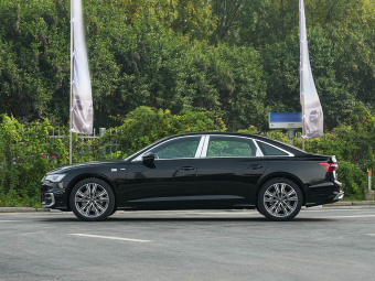 Audi A6L 2026 45 TFSI quattro Premium Dynamic + Luxury Package