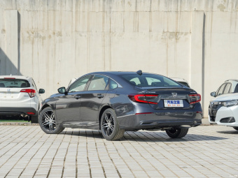 Honda Accord Sport Hybrid Magic Night · Wisdom
