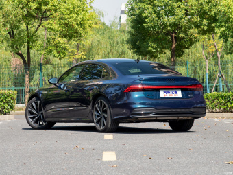 Audi A7L Obsidian Black Edition 55 TFSI Quattro