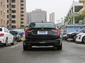 Cadillac CT6 Premium 28T