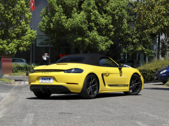 Porsche 718 Boxster T