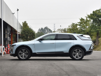 Cadillac Lyriq Premium Long Range RWD