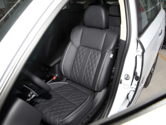 Mitsubishi Outlander Premium 2.4L AWD 7 Seat
