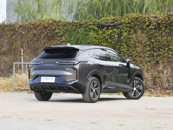 Lynk & Co 08 EM-P 2025 Model 120km Long Range Pro