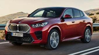 BMW iX2 xDrive30