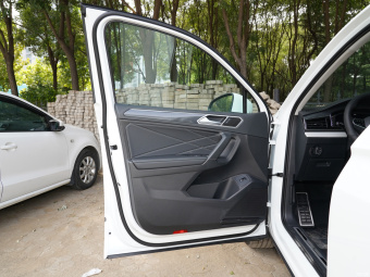 VW Tiguan L R-Line Premium 4Motion 380TSI