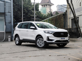Ford Edge Plus Elite EcoBoost 245 5 Seat