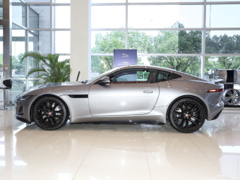 Jaguar F-Type Coupe R-Dynamic Black P300