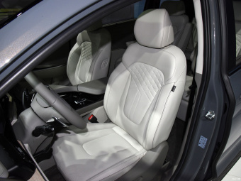 Hyundai Custo Flagship TOP 380TGDi AT