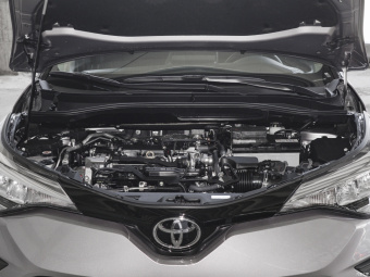 Toyota IZOA Yixing 2.0L